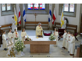 Feier der 1. Heiligen Kommunion in Sankt Crescentius (Foto: Karl-Franz Thiede)